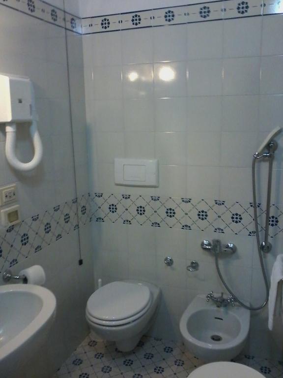 Cisterna Nel Borgo Hotel Castiglione dʼOrcia Værelse billede